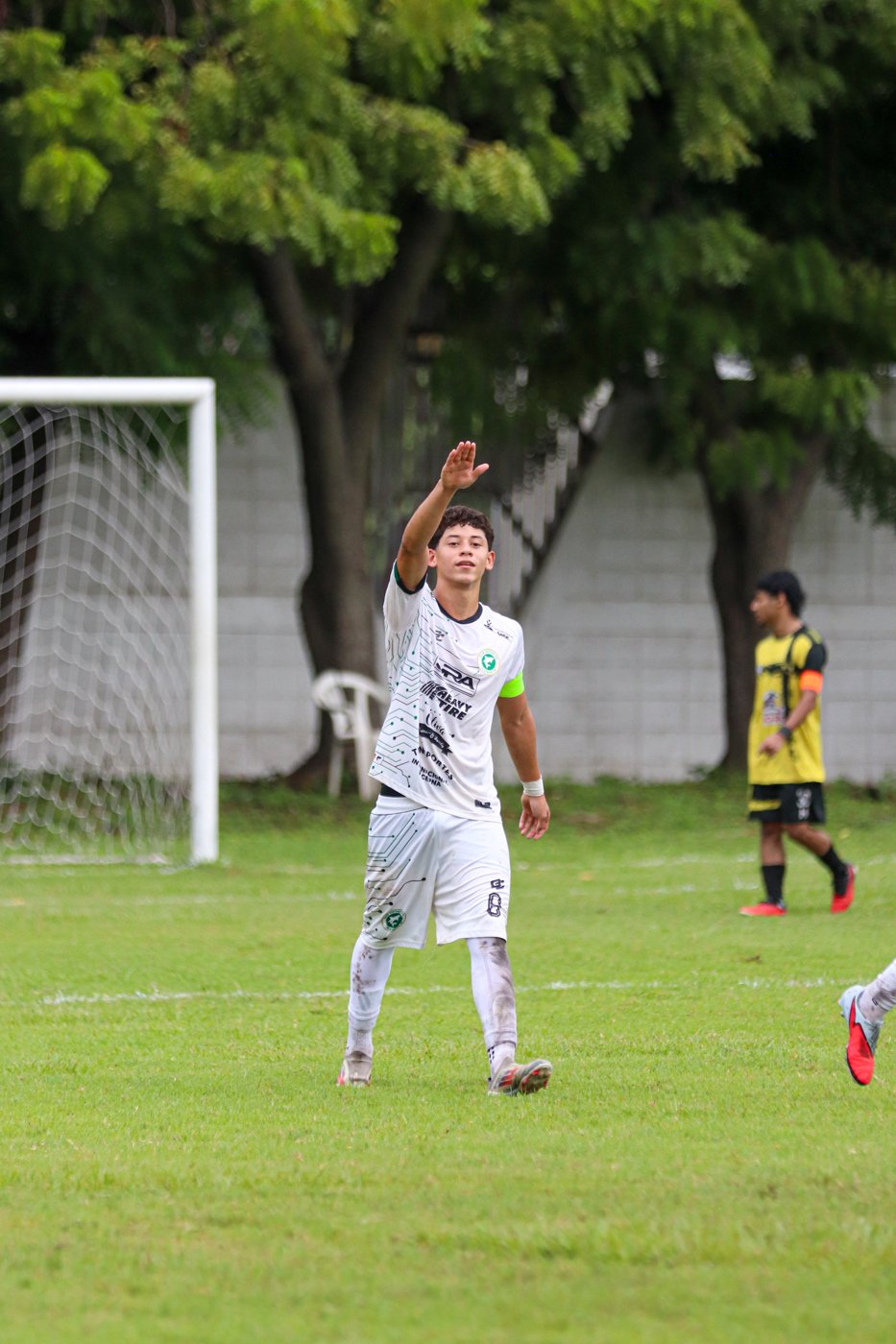 Juventud con hambre: la Intermedia arrancó con goleada 9-1 a CD Cascadas